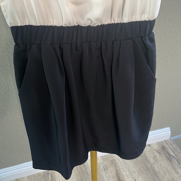 Forever 21 cream and black dress size medium - Picture 2 of 5